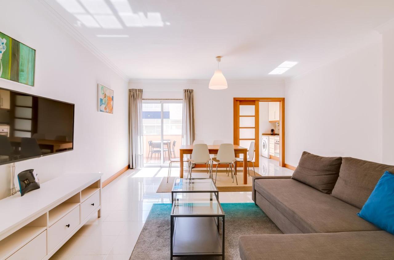 Al- Apartamentos Novos Vista Mar Quarteira Esterno foto